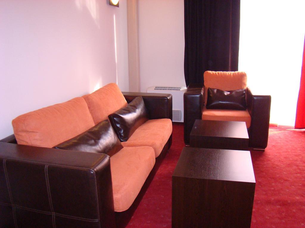 Hotel Byalo More Banite Cameră foto