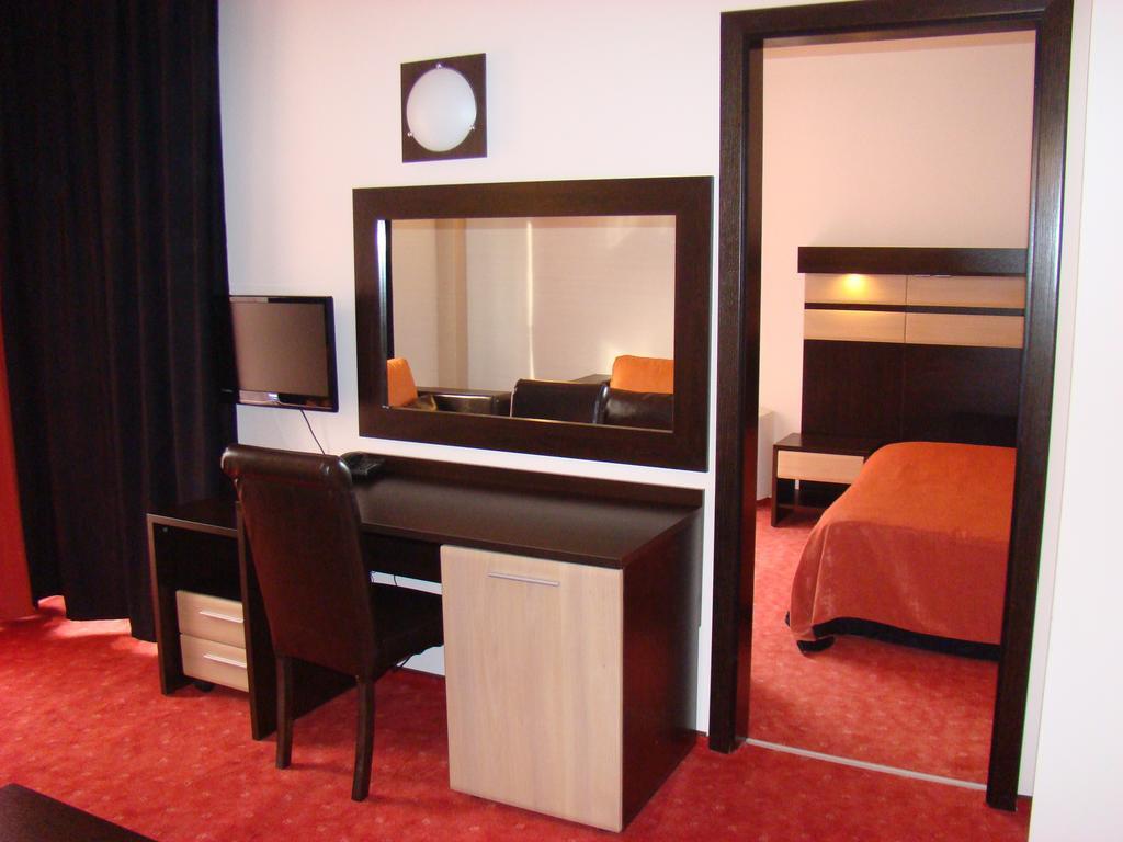 Hotel Byalo More Banite Cameră foto